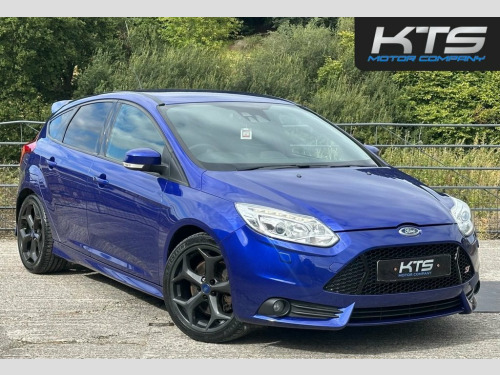 Ford Focus  2.0T EcoBoost ST-3 Hatchback 5dr Petrol Manual Eur