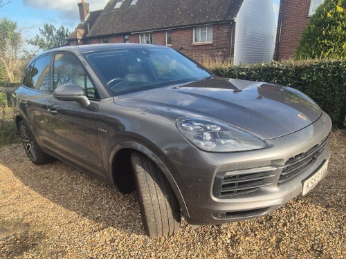 Porsche Cayenne  3.0 V6 E-Hybrid 14.1kWh SUV 5dr Petrol Plug-in Hyb