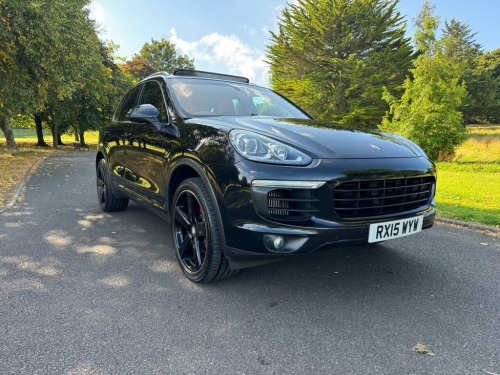 Porsche Cayenne  3.0 TD V6 SUV 5dr Diesel TiptronicS 4WD Euro 6 (s/