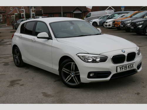 BMW 1 Series 118 118i [1.5] Sport 5dr [Nav/Servotronic]