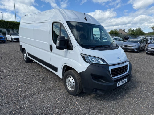 Peugeot Boxer  2.2 BlueHDi 335 Professional Premium + Panel Van 5