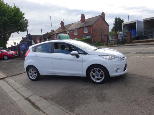 Ford Fiesta  1.25 Zetec 5dr [82] ** LOW RATE FINANCE AVAILABLE ** SERVICE HISTORY + CAMB