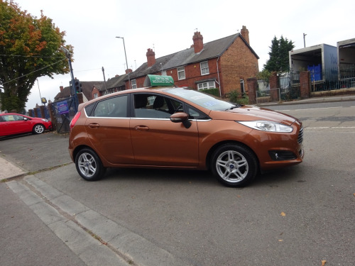 Ford Fiesta  1.25 82 Zetec 5dr ** LOW RATE FINANCE AVAILABLE ** SERVICE HISTORY **