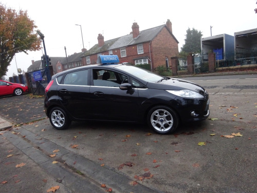 Ford Fiesta  1.4 Zetec Automatic 5dr ** LOW RATE FINANCE AVAILABLE ** JUST BEEN SERVICED