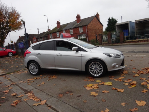 Ford Focus  1.6 TDCi 115 Zetec 5dr ** LOW RATE FINANCE AVAILABLE ** SERVICE HISTORY **