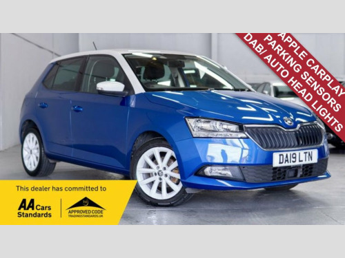 Skoda Fabia  1.0 Colour Edition Hatchback 5dr Petrol Manual Eur