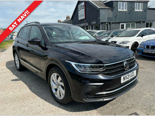 Volkswagen Tiguan  1.5 LIFE TSI 5d 129 BHP