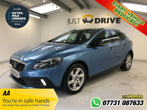 Volvo V40  2.0 D3 Lux Nav Hatchback 5dr Diesel Manual Euro 6 