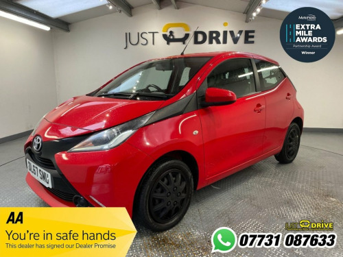 Toyota AYGO  1.0 VVT-i x-play Hatchback 5dr Petrol Manual Euro  
