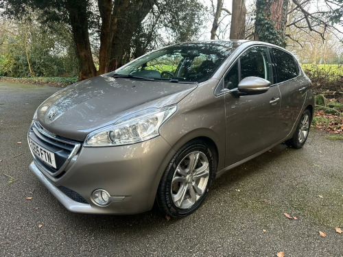 Peugeot 208  1.6 e-HDi Allure Euro 5 (s/s) 5dr