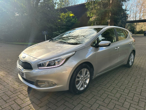 Kia ceed  1.6 GDi EcoDynamics 2 Euro 5 (s/s) 5dr 