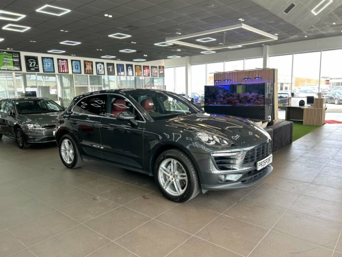 Porsche Macan  3.0 D S PDK 5d 258 BHP