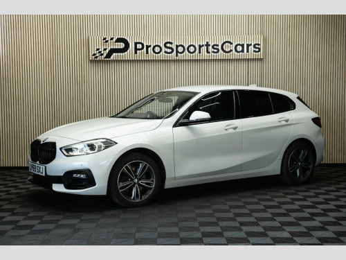 BMW 1 Series  1.5 118i Sport Hatchback 5dr Petrol DCT Euro 6 (s/ 