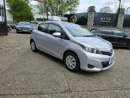 Toyota Yaris  1.33 Dual VVT-i SR Euro 5 5dr