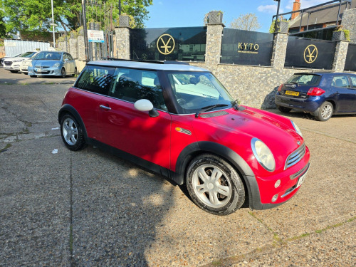MINI Hatch  1.6 Cooper CVT Euro 4 3dr