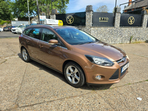 Ford Focus  1.6 Zetec Navigator Powershift Euro 5 5dr