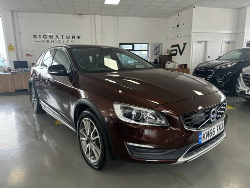 Volvo V60  2.4 D4 CROSS COUNTRY LUX NAV AWD 5d 187 BHP