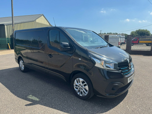 Renault Trafic  LL29 ENERGY dCi 125 Sport Nav Van LWB FSH MET BLACK AIR CON SAT NAV