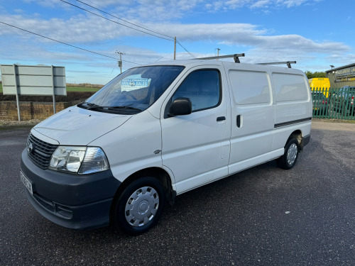 Toyota Hi-Ace  2.5 300 D-4D Panel Van 4dr Diesel Manual RWD  LWB 2 OWNERS SERVICE HISTORY  