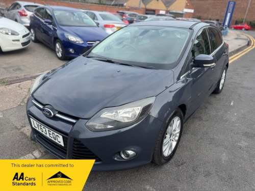 Ford Focus  1.6 Titanium Navigator Powershift Euro 5 5dr