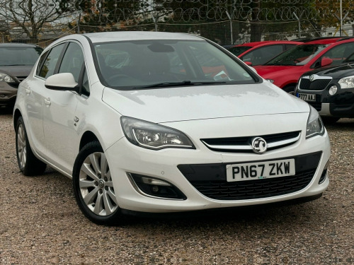 Vauxhall Astra  2.0 CDTi ecoFLEX Elite Euro 5 (s/s) 5dr