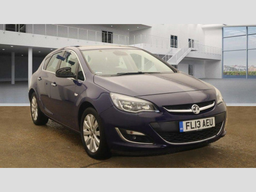 Vauxhall Astra  2.0 CDTi ecoFLEX Elite Euro 5 (s/s) 5dr