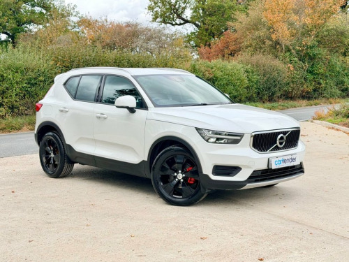 Volvo XC40  1.5 T3 Momentum SUV 5dr Petrol Manual Euro 6 (s/s)