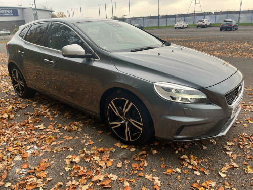 Volvo V40  1.5 T3 R-Design Pro Auto Euro 6 (s/s) 5dr