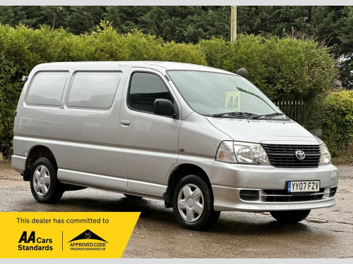 Toyota Hi-Ace  2.5 280 D-4D RWD L1 H1 4dr