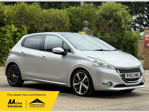 Peugeot 208  1.6 VTi Feline Euro 5 5dr