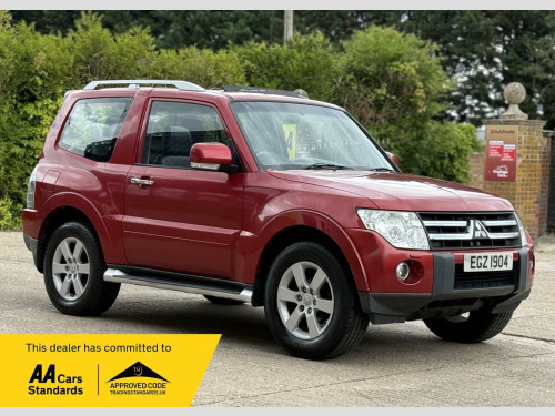 Mitsubishi Shogun  3.2 DI-DC Elegance 4WD Euro 4 3dr SWB