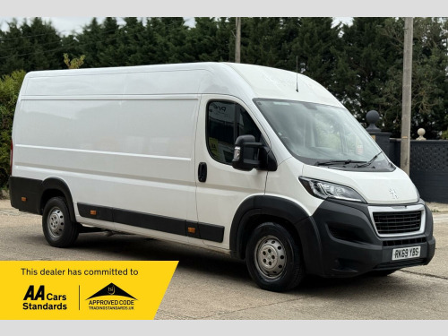 Peugeot Boxer  2.2 BlueHDi 435 Professional L4 H2 Euro 6 (s/s) 5dr