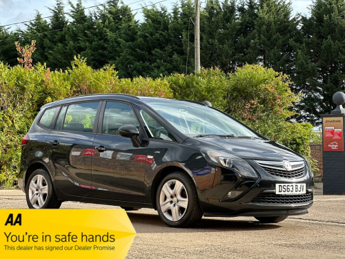 Vauxhall Zafira Tourer  1.8 16V Exclusiv Euro 5 5dr