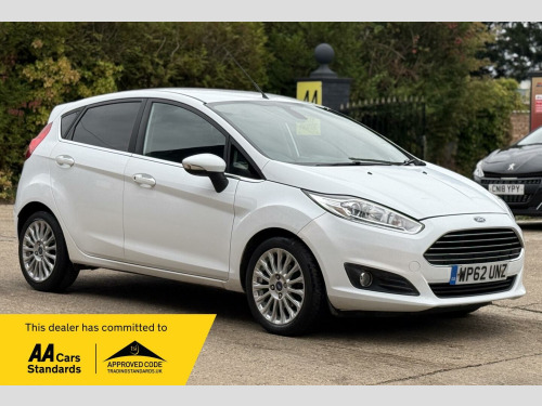 Ford Fiesta  1.5 TDCi Titanium Euro 5 5dr