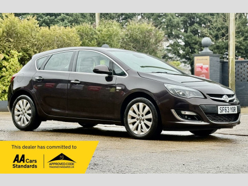 Vauxhall Astra  2.0 CDTi ecoFLEX Elite Euro 5 (s/s) 5dr 