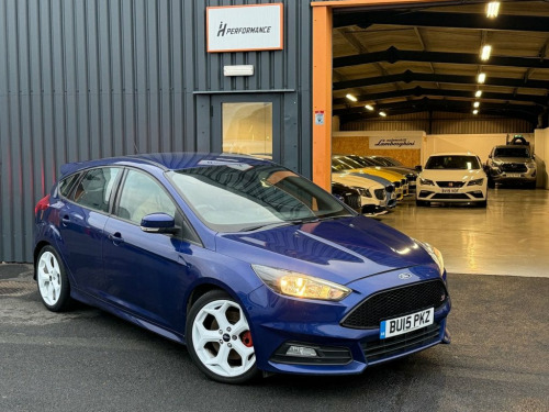 Ford Focus  2.0T EcoBoost ST-2 Hatchback 5dr Petrol Manual Eur 