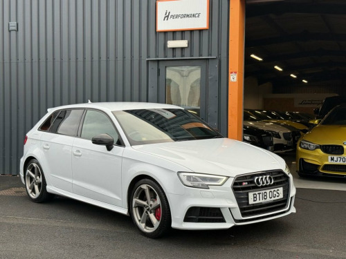 Audi S3  2.0 TFSI Black Edition Sportback 5dr Petrol S Tron 