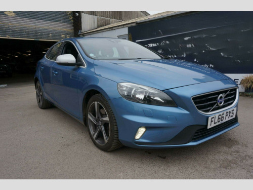 Volvo V40  2.0 D2 R-Design Euro 6 (s/s) 5dr
