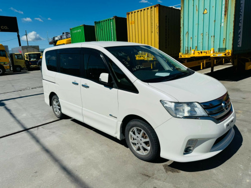 Nissan Serena  2.0L Petrol Hybrid