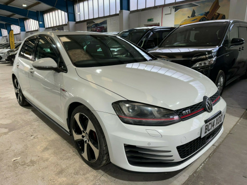 Volkswagen Golf  2.0L GOLF 7 GTI PETROL