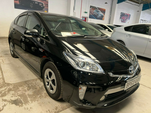 Toyota Prius  1.8L PRIUS PHV HYBRID PETROL