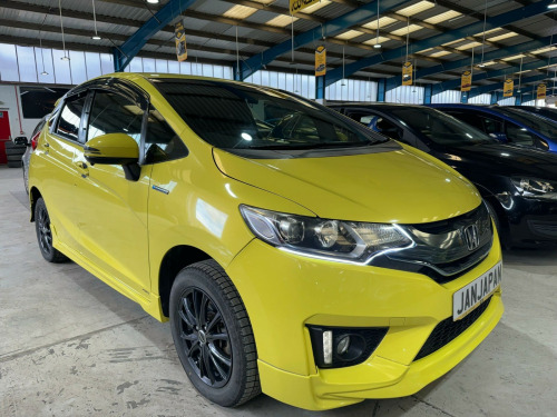 Honda FIT 1.5 HYBRID PETROL