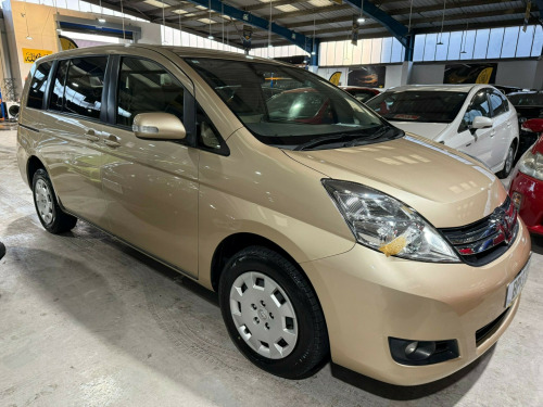 Toyota ISIS  1.8L TOYOTA ISIS  PETROL