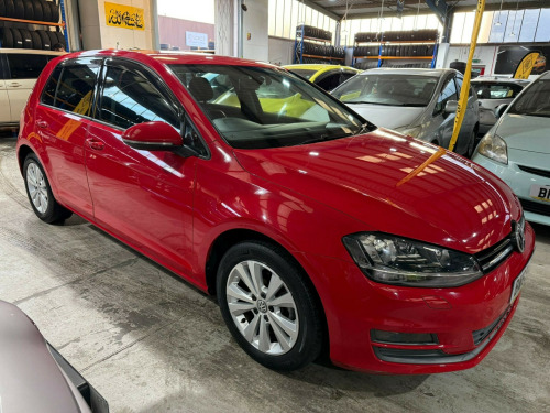 Volkswagen Golf  1.2L VOLKSWAGEN GOLF 7 TSI  PETROL