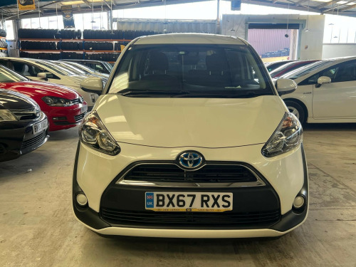 Toyota Sienta  1.5LSIENTA HYBRID