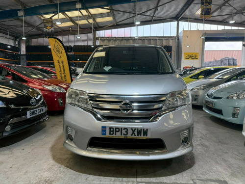 Nissan Serena  1,990 CC NISSAN SERENA