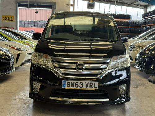 Nissan Serena  1,990 CC NISSAN SERENA