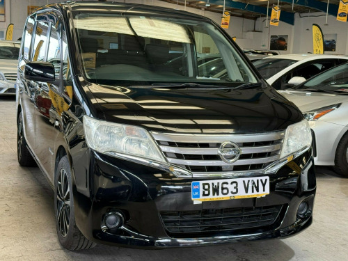 Nissan Serena  1,990 CC NISSAN SERENA