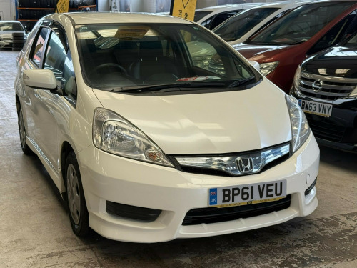 Honda FIT  1,330 CC HONDA FIT SHUTTLE HB