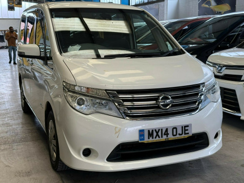 Nissan Serena  1,990 CC NISSAN SERENA